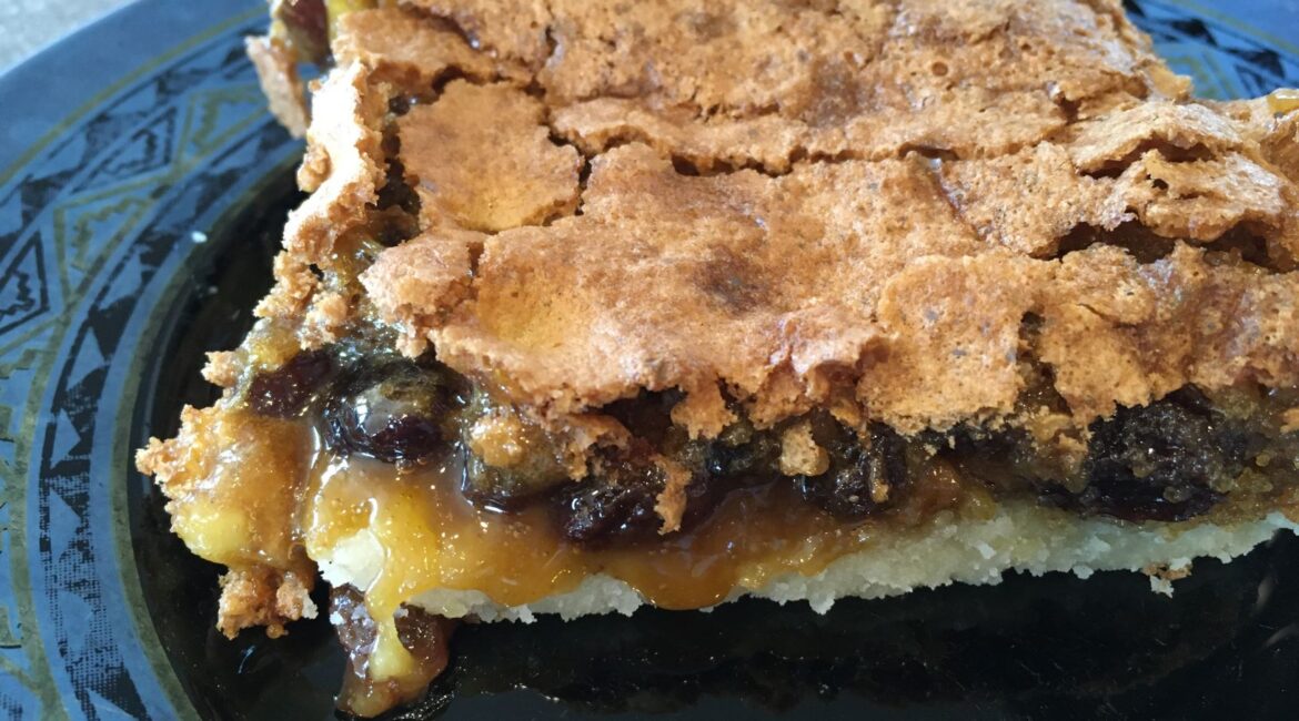 raisin pecan pie bars
